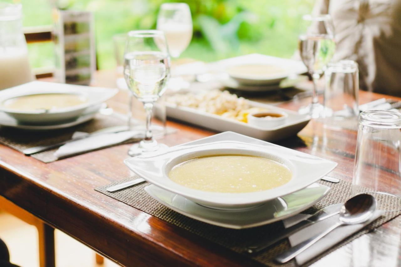 Piripe Wellness Lodge Pacto Luaran gambar