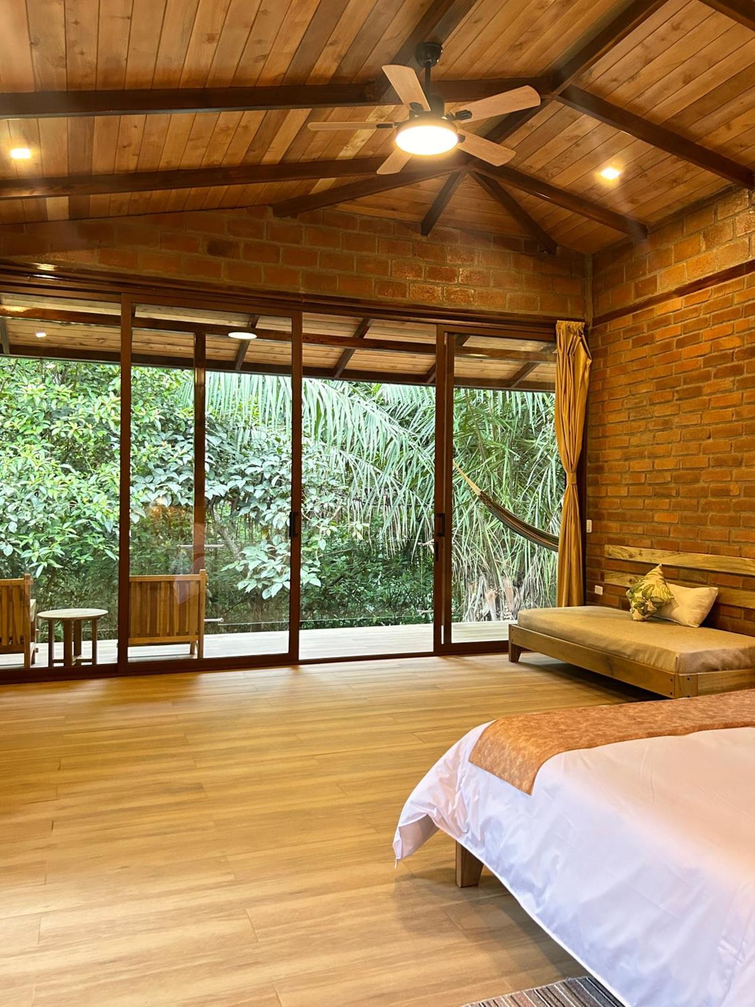 Piripe Wellness Lodge Pacto Luaran gambar