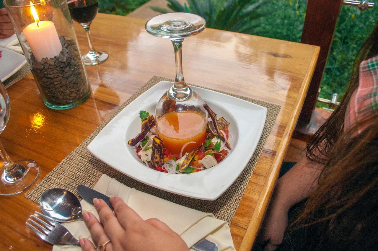 Piripe Wellness Lodge Pacto Luaran gambar
